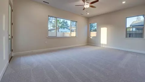 Living - 2936 Trenton Ave, Clovis, CA 93619 photo 1 of 1