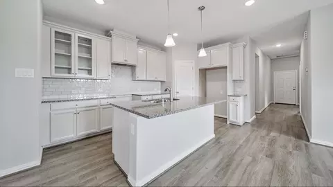 Kitchen - 206 Painters Ridge Ct, Willis, TX 77318 photo 1 of 4