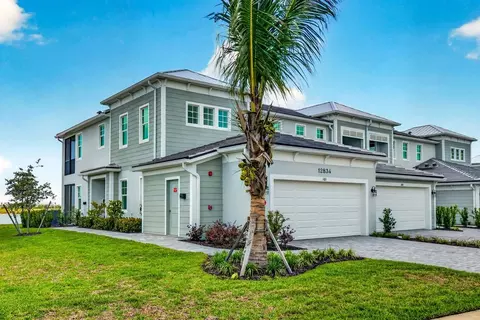 Exterior - 12834 Jade Empress Loop UNIT 101, Venice, FL 34293 photo 4 of 6