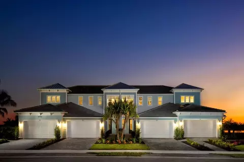 Exterior - 12834 Jade Empress Loop UNIT 101, Venice, FL 34293 photo 2 of 6