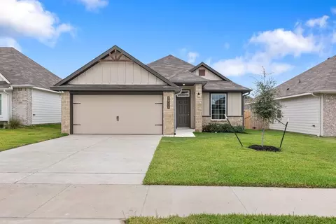 4717 Holm Oak Rd, College Station, TX 77845