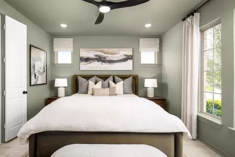 Bedroom - 8312 Flameleaf Trl, Denton, TX 76207 photo 2 of 4