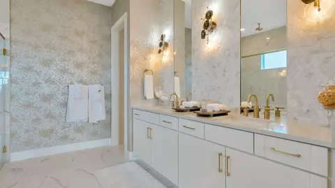 Bath - 12243 White Blossom Ct, Parrish, FL 34219 photo 8 of 9