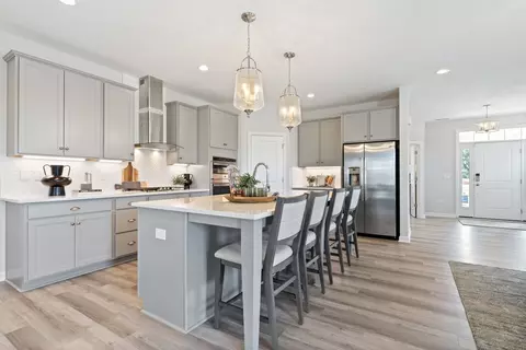 Kitchen - 4533 Corsican Loop E, Hilliard, OH 43026 photo 2 of 3