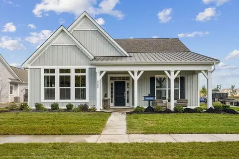 Exterior - 4533 Corsican Loop E, Hilliard, OH 43026 photo 2 of 19