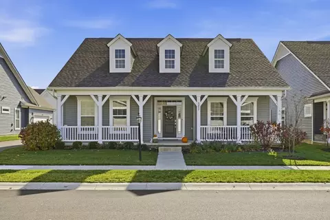 Exterior - 4533 Corsican Loop E, Hilliard, OH 43026 photo 11 of 19