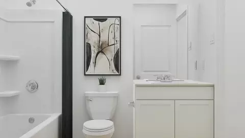 Bath - 12399 Sabal Lee Dr, Dade City, FL 33525 photo 3 of 5