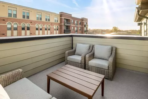 Exterior - 2127 Summit Way SE, Washington, DC 20020 photo 2 of 9