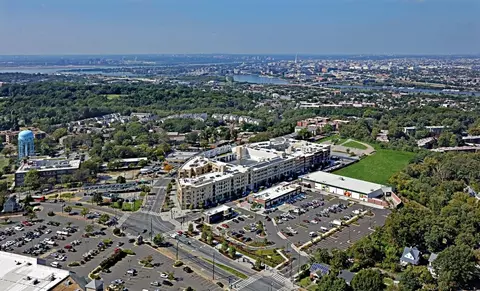 View/Area - 2127 Summit Way SE, Washington, DC 20020 photo 1 of 3