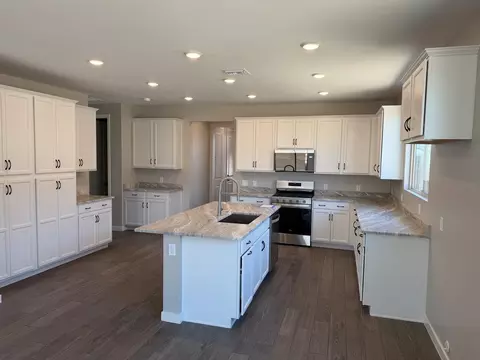 Kitchen - 7712 E 35th St, Yuma, AZ 85365 photo 1 of 4