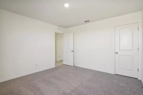 Bedroom - 6423 S 78th Ln, Phoenix, AZ 85043 photo 4 of 7