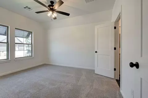 Bedroom - 7201 E Oakland St, Broken Arrow, OK 74014 photo 5 of 10