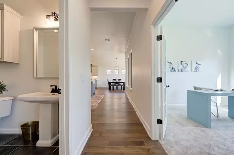 Entry Way - 7201 E Oakland St, Broken Arrow, OK 74014 photo 3 of 9