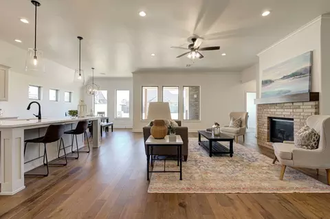 Living - 7201 E Oakland St, Broken Arrow, OK 74014 photo 1 of 8