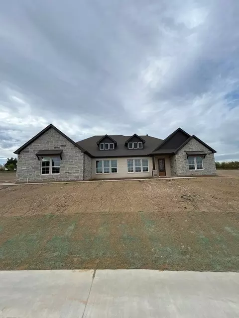 1110 Perrin Ln, Van Alstyne, TX 75495