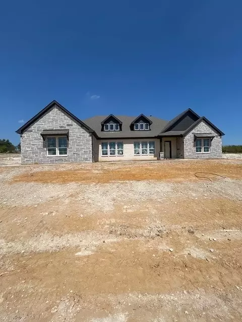 1110 Perrin Ln, Van Alstyne, TX 75495