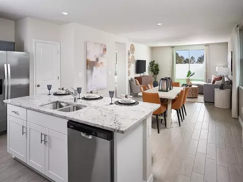 Kitchen - 11210 Bellewood Ter, Parrish, FL 34219 photo 2 of 3