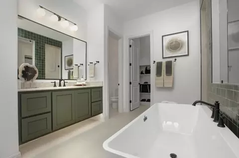 Bath - 334 Silver Sage St, Conroe, TX 77304 photo 1 of 1