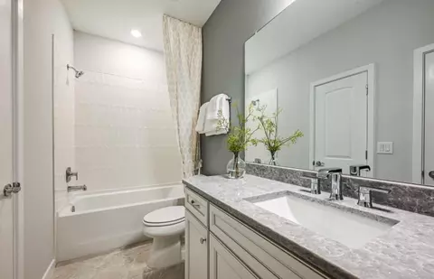 Bath - 16918 Canary Trl, Parrish, FL 34219 photo 5 of 6