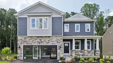 301 Dye Ln, Morgantown, WV 26501