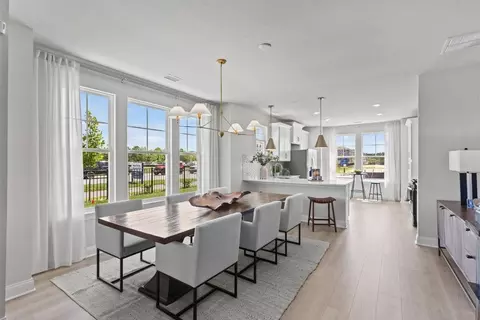 Dining - 2212 Edwin Dr, Chesapeake, VA 23322 photo 1 of 3
