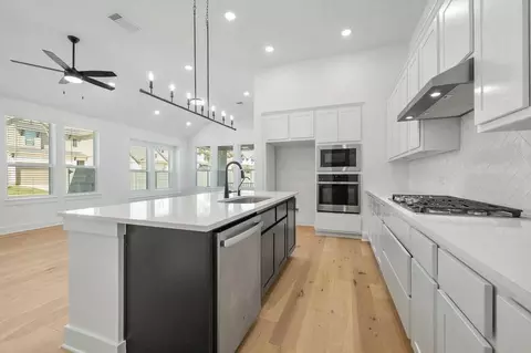 Kitchen - 317 Vale Run, Kyle, TX 78640 photo 3 of 3