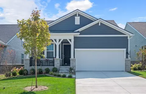 5315 Paisley Cir, Milford, MI 48381