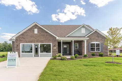 1060 Old Adobe Ln, Greenwood, IN 46143