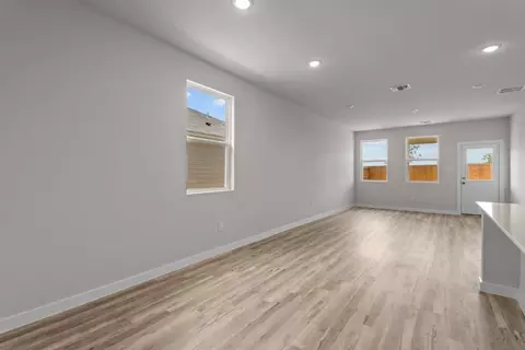 Living - 5503 Franklin Hls, Von Ormy, TX 78073 photo 2 of 6
