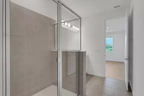 Bath - 7567 Sea Oak Ct, Parrish, FL 34219 photo 4 of 4