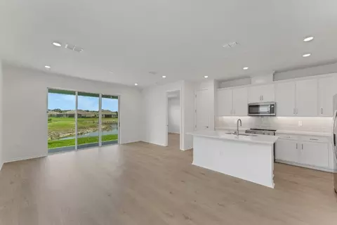 Living - 7567 Sea Oak Ct, Parrish, FL 34219 photo 1 of 7