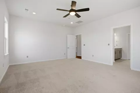 Bedroom - 552 Hydrangea St, Seneca, SC 29678 photo 1 of 7