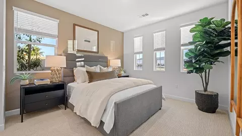 Bedroom - 10279 Shady Meadow Loop, Lakeside, CA 92040 photo 4 of 11
