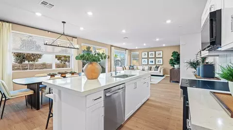Kitchen - 10279 Shady Meadow Loop, Lakeside, CA 92040 photo 2 of 6