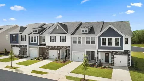 1300 Hammond Dr, Mebane, NC 27302