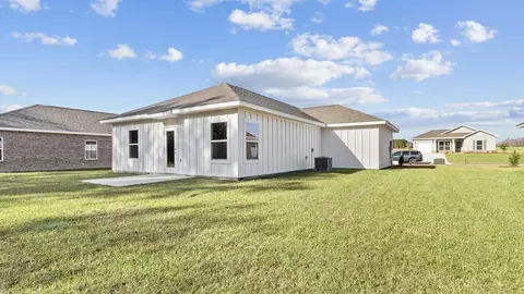 Exterior - 11023 Elemis Dr, Daphne, AL 36526 photo 4 of 15