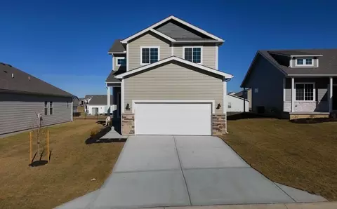 27014 E Dogwood Ln, Lake Lotawana, MO 64086