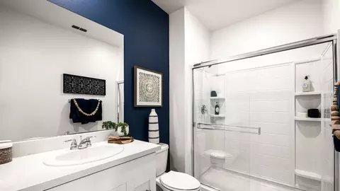 Bath - 2538 Tish Tang Way, Redding, CA 96002 photo 4 of 6