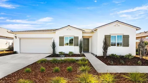 Exterior - 2538 Tish Tang Way, Redding, CA 96002 photo 4 of 4