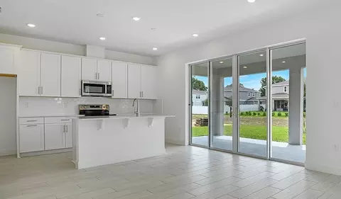 Kitchen - 1051 Cloud Ridge Ct, Mount Dora, FL 32757 photo 5 of 5