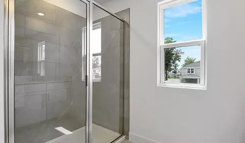 Bath - 1051 Cloud Ridge Ct, Mount Dora, FL 32757 photo 3 of 5