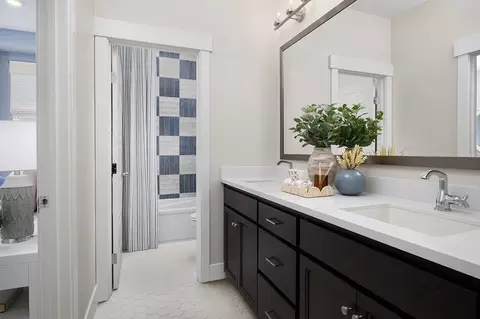 Bath - 3572 Memory Ln, Tracy, CA 95377 photo 1 of 4