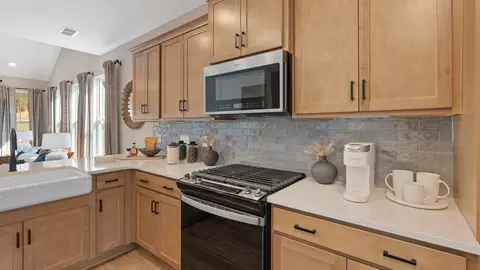 Kitchen - 710 Rodin Rd, Moore, SC 29369 photo 2 of 9