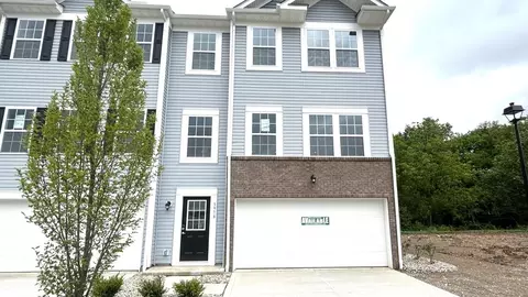5978 Abernathy Ln, Columbus, OH 43232