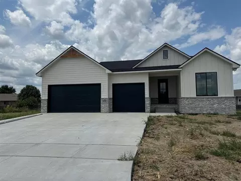 2728 Burlington Cir, Park City, KS 67219
