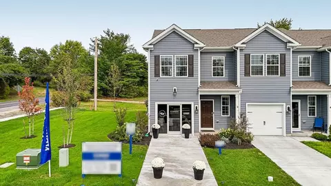 2 Windsor Ct, Gettysburg, PA 17325