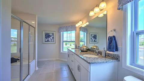 Bath - 28 Wheatfield Rd, Fletcher, NC 28732 photo 3 of 8