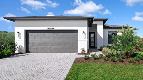 Exterior - 5035 Shade Forest Dr, Parrish, FL 34219 photo 9 of 15