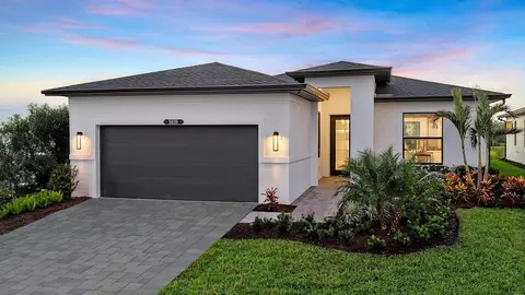 5035 Shade Forest Dr, Parrish, FL 34219
