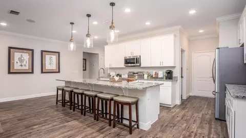 Kitchen - 14055 Spring Hill Dr, Spring Hill, FL 34609 photo 3 of 5